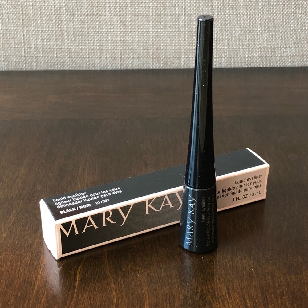 Mary Kay Black Liquid Eyeliner w/ Felt Applicator